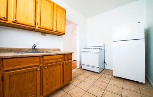 8222 S Ingleside