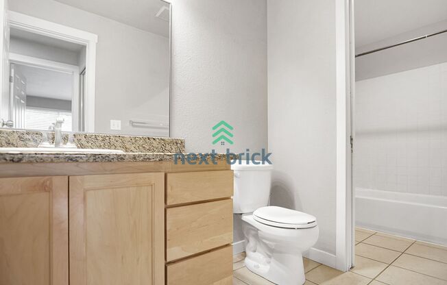 2 beds, 1 bath, $2,495