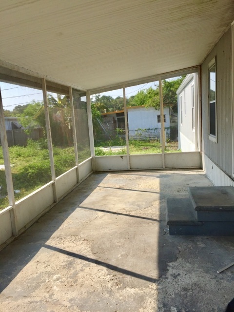 GORGEOUS REMODELED 2BR/1BA Mobile Home w/HUGE PORCH