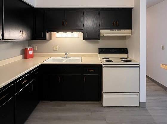 Welcome to Ridge Manor