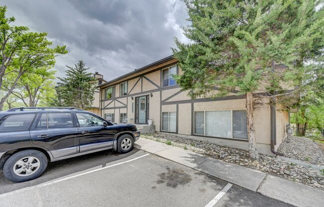 Manitou Blvd 1485