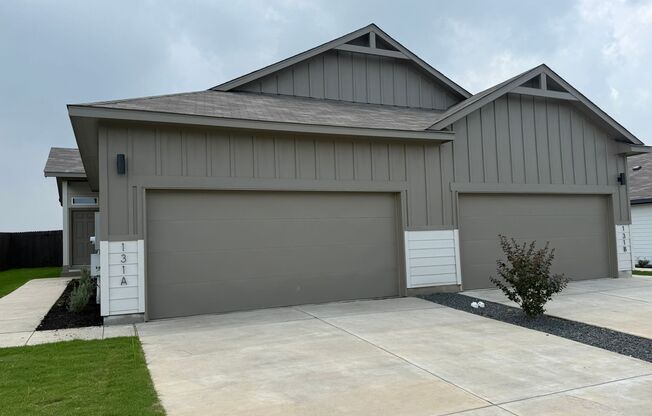 Brand New Luxury Duplex Available Today