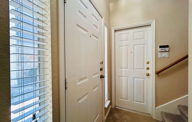 2 beds, 2 baths, $1,595, Unit # 1701