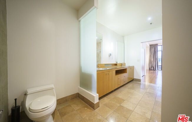 2 beds, 3 baths, 1,950 sqft, $6,500, Unit PH 3