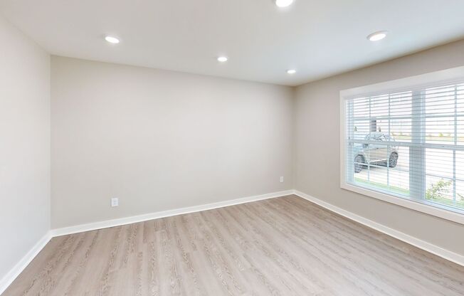 2 beds, 1 bath, 1,147 sqft, $1,400, Unit 10G