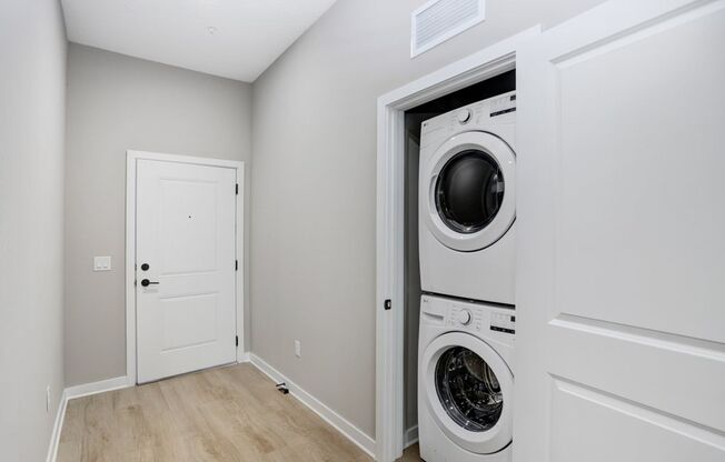 Bridgewater Landing Apartments 55+ Senior Living