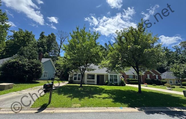 3 bedroom 2 bathroom home in Charlotte!