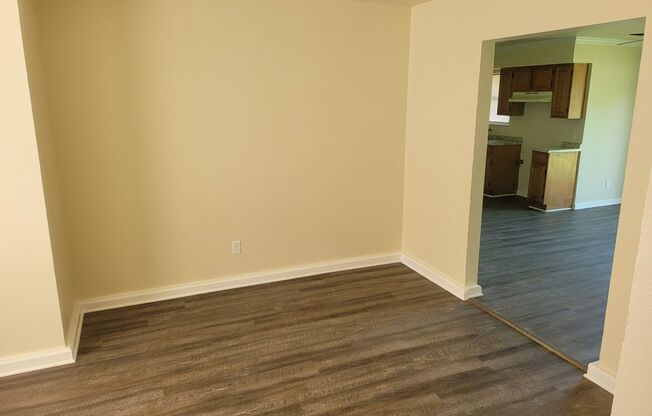 4731 Belinda Lee - Clean ready for move in
