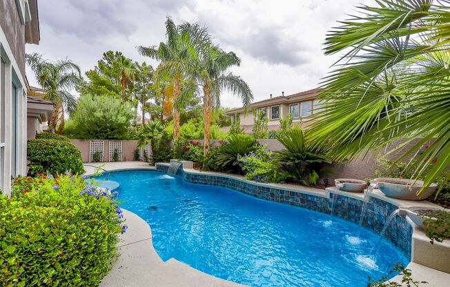 5 Bedroom Pool Home Located In Summerlin Guard Gated Community
