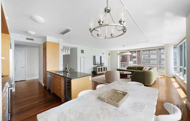 3 beds, 4.5 baths, 2,097 sqft, $20,000, Unit 21F