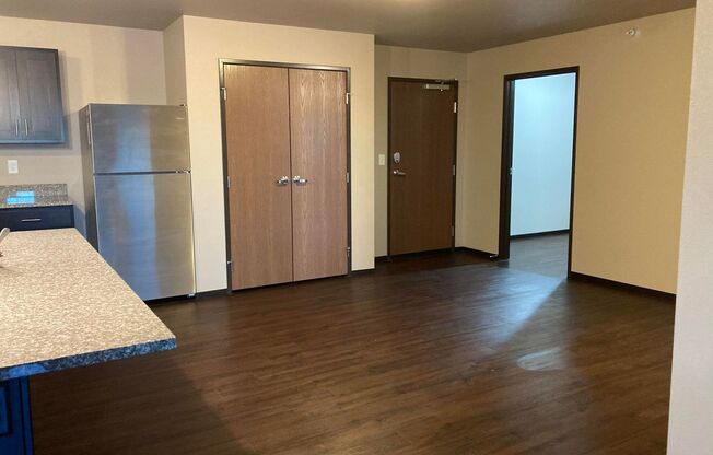 3 beds, 2 baths, 1,462 sqft, $2,150, Unit 5312