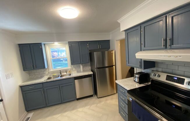 2 beds, 1 bath, $1,495