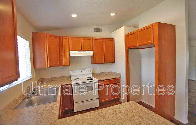 1614 W SEQUOIA DR