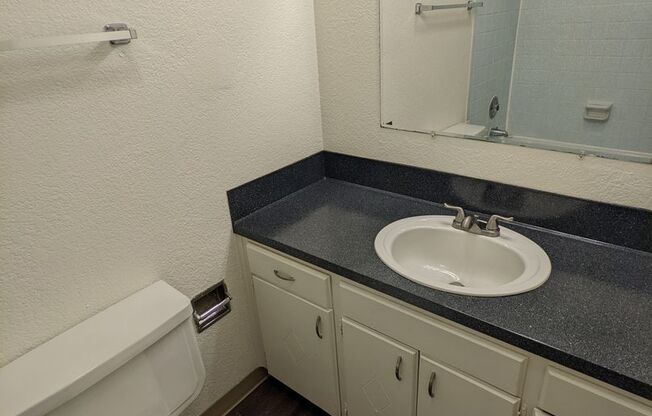 2 beds, 2 baths, 900 sqft, $1,575, Unit #01