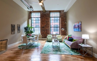 1 bed, 1 bath, 600 sqft, $2,150, Unit 6-512