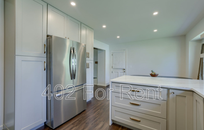 3322 S 78 ST