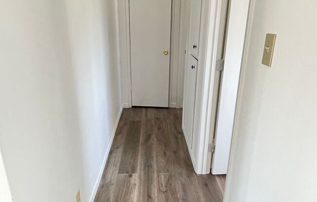 148 (2617-19 Laurel)