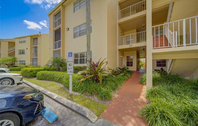 15285 SW 107 LN