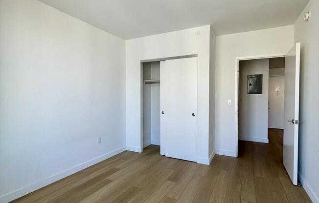 1 bed, 1 bath, $4,577, Unit 1212