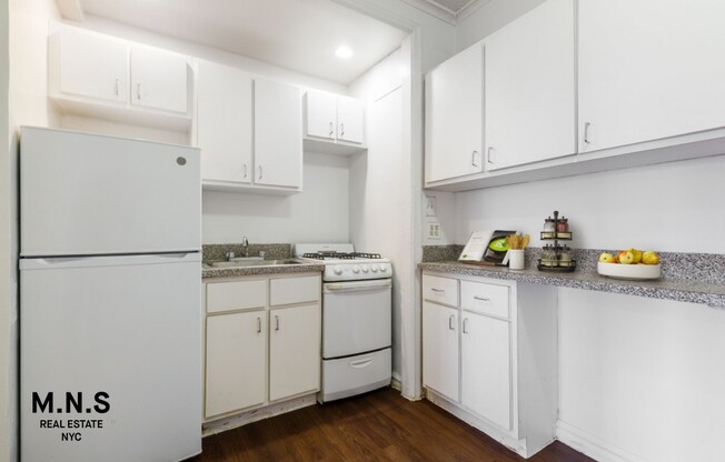 Studio, 1 bath, $1,950, Unit 2H