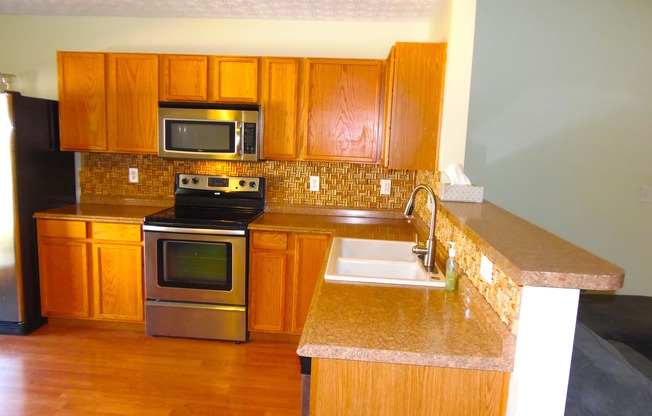 2 beds, 2.5 baths, $1,950