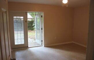 2 beds, 1 bath, $1,075