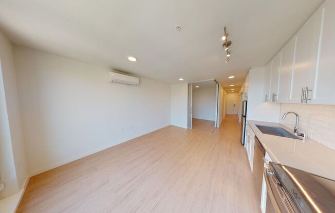 1 bed, 1 bath, 520 sqft, $2,115, Unit 517