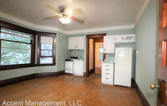 309 N Pinckney St