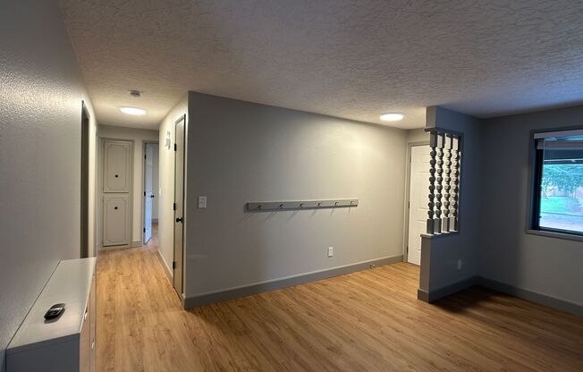 Remodeled Spacious Minnehaha Single Level Home on Cul-de-sac for Lease! - 5500 NE 41st Ave