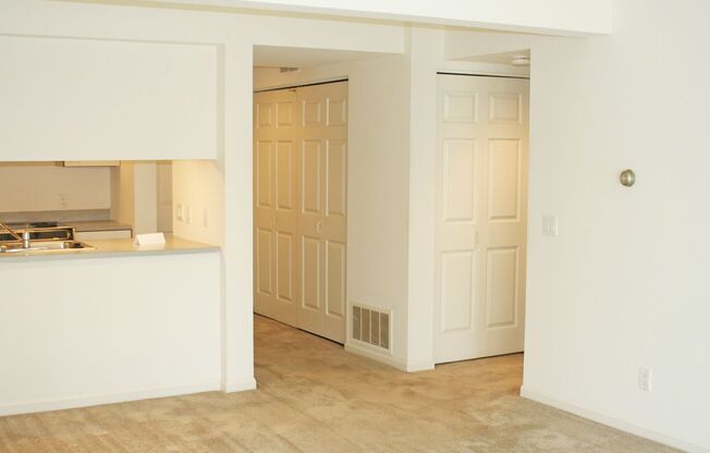 1 bed, 1 bath, 656 sqft, $1,110, Unit 410-209