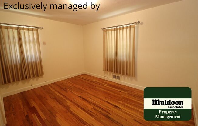 Lovely Sunset Park Rancher with Basement.  Pet Friendly! Available now!