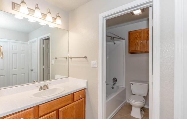 Full-size Bathroom