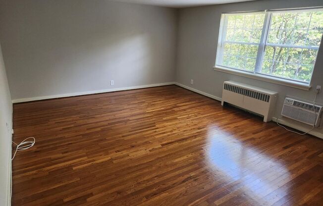 1 bed, 1 bath, 663 sqft, $1,995, Unit D-05