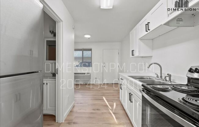 1 bed, 1 bath, 303 sqft, $975, Unit Unit 108