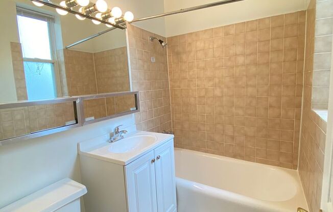 1 bed, 1 bath, 550 sqft, $1,695, Unit 5959-502