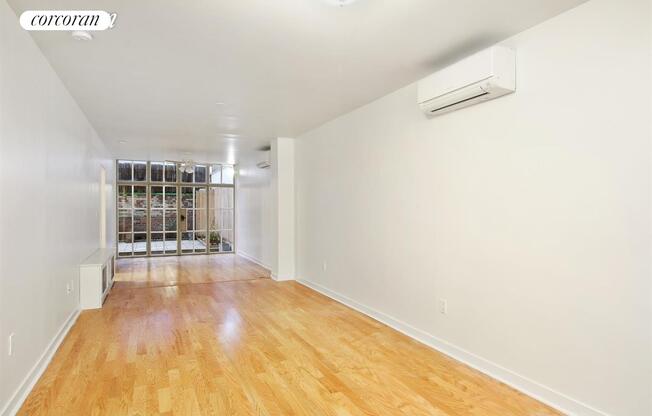 30 HORATIO ST