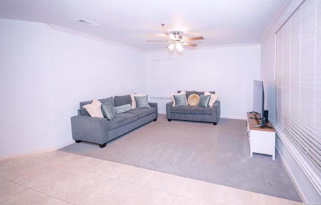 7323 Snowden Rd