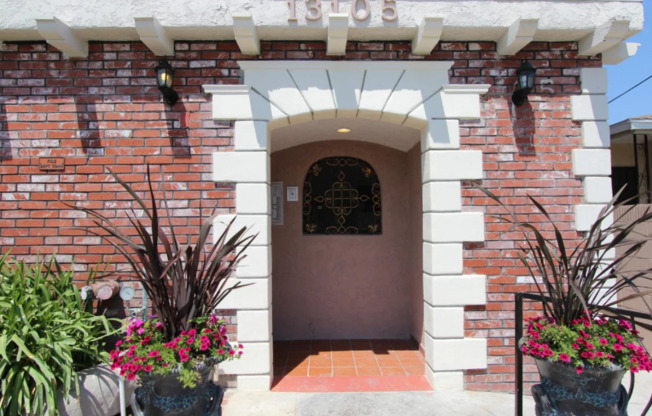 13105 KORNBLUM AVE