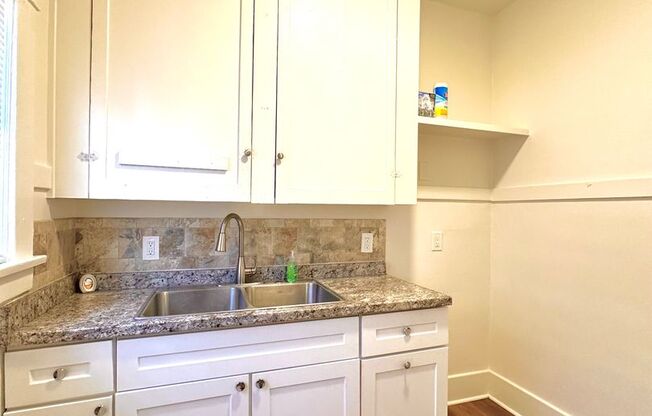 1 bed, 1 bath, 650 sqft, $1,595, Unit Unit 15