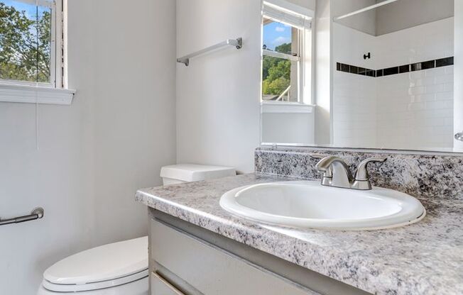 1 bed, 1 bath, 500 sqft, $1,140, Unit 22