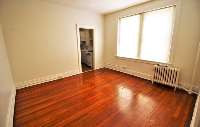 1 bed, 1 bath, 2 sqft, $950, Unit #206