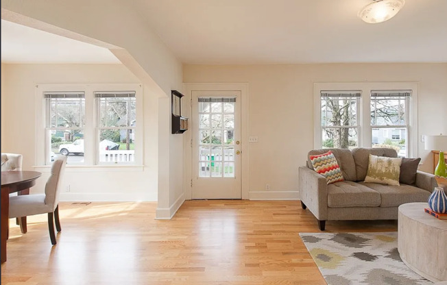 Charming Bungalow in the Heart of the Popular Arbor Lodge is a Must See!