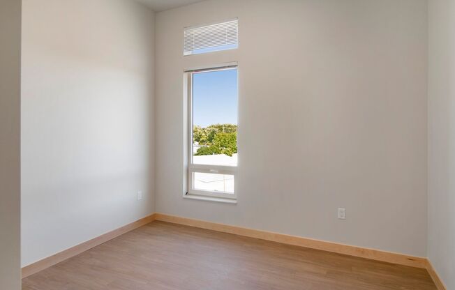2 beds, 2 baths, 1,008 sqft, $2,625, Unit 401