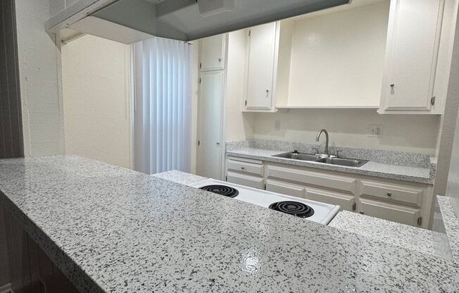 Studio, 1 bath, 503 sqft, $1,920, Unit 31