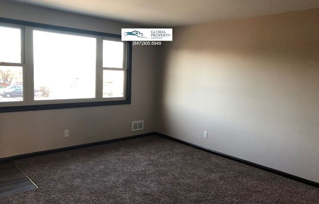 3 beds, 1 bath, 1,101 sqft, $1,800, Unit #4