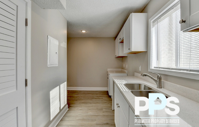 390 WEST LAKE AVE NW # C-11