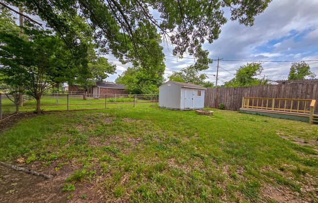 Remodeled 3 bed 2 bath home in Shawnee!