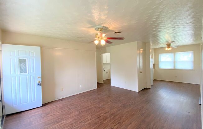 4 Bedrooms in Convenient  Location