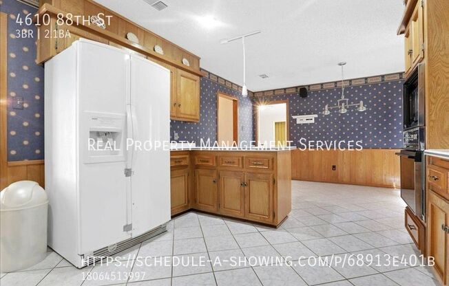 3 beds, 2.5 baths, 2,991 sqft, $2,095