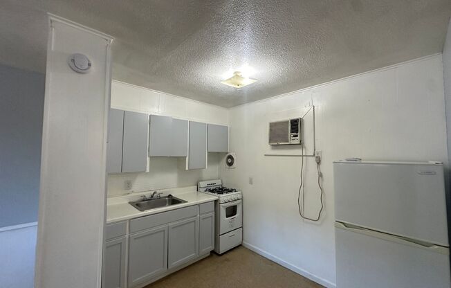 Studio, 1 bath, 373 sqft, $525, Unit 5